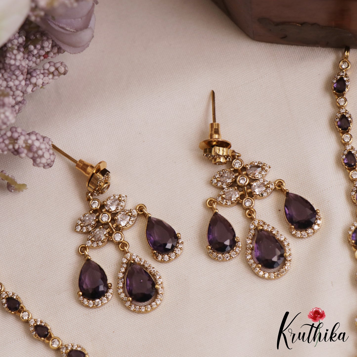 Pretty Teardrop Motifs AD Victorian Necklace NC3054 (Available In 5 Colors)