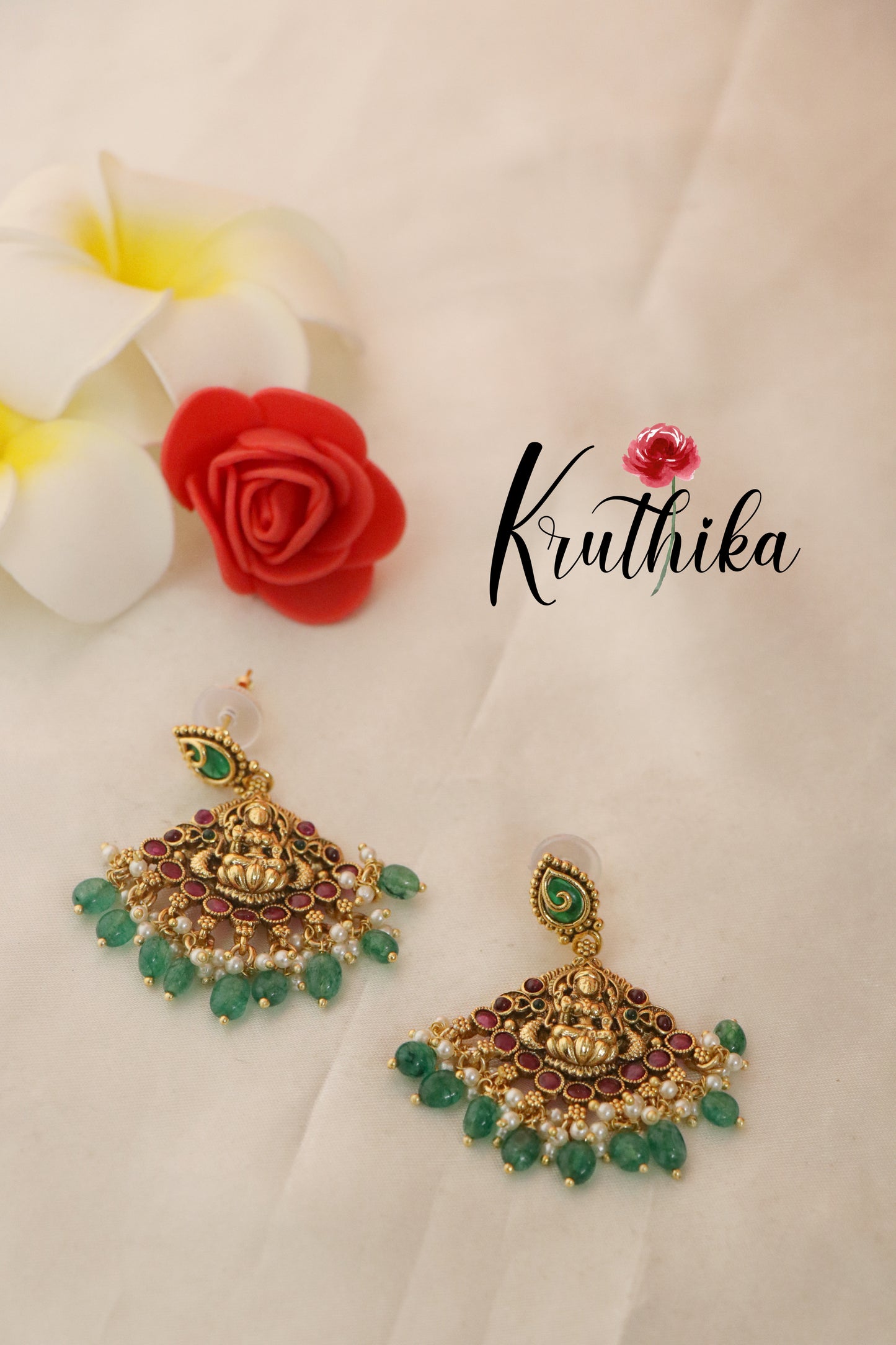 Pretty Lakshmi Chain Set with Green Beads NC1304