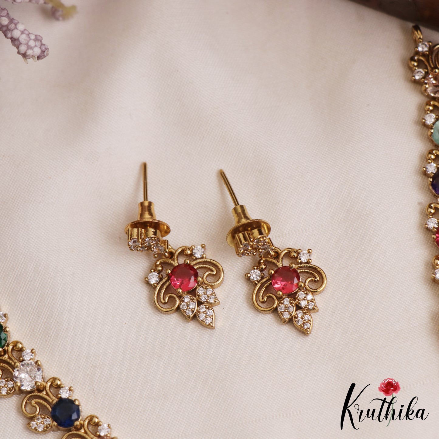 Trendy Floral Leaf Motifs CZ Necklace NC3055