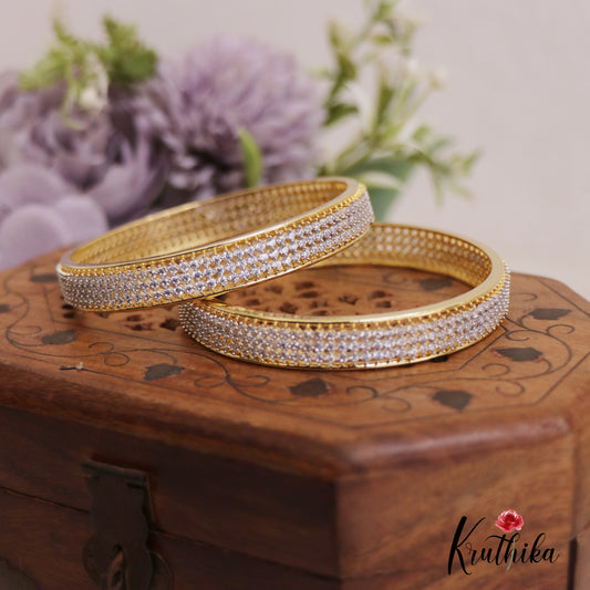 Classic Diamond-Finish Gold-Tone Bangles B440 (Set of 2)