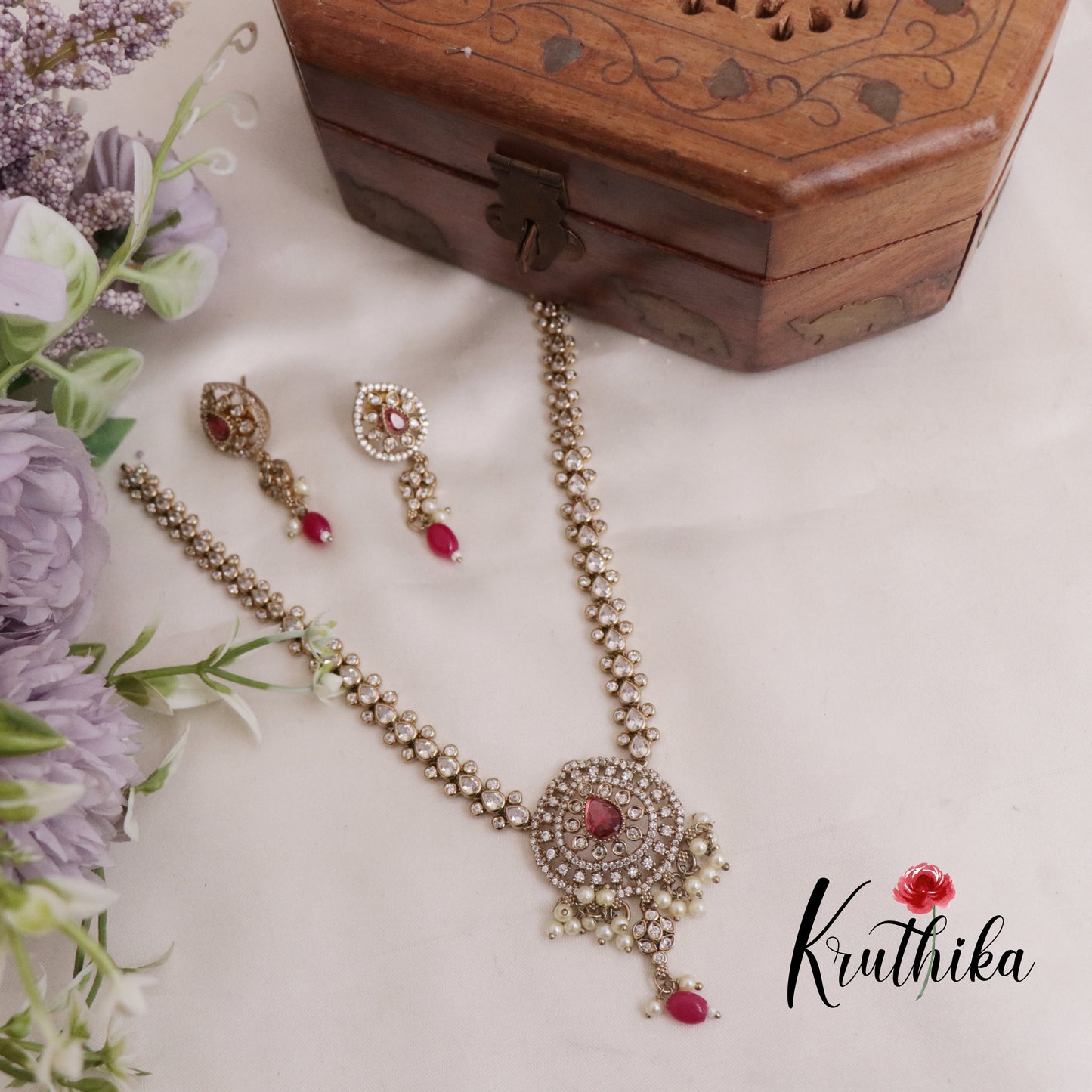 Simple AD Victorian Necklace NC2415