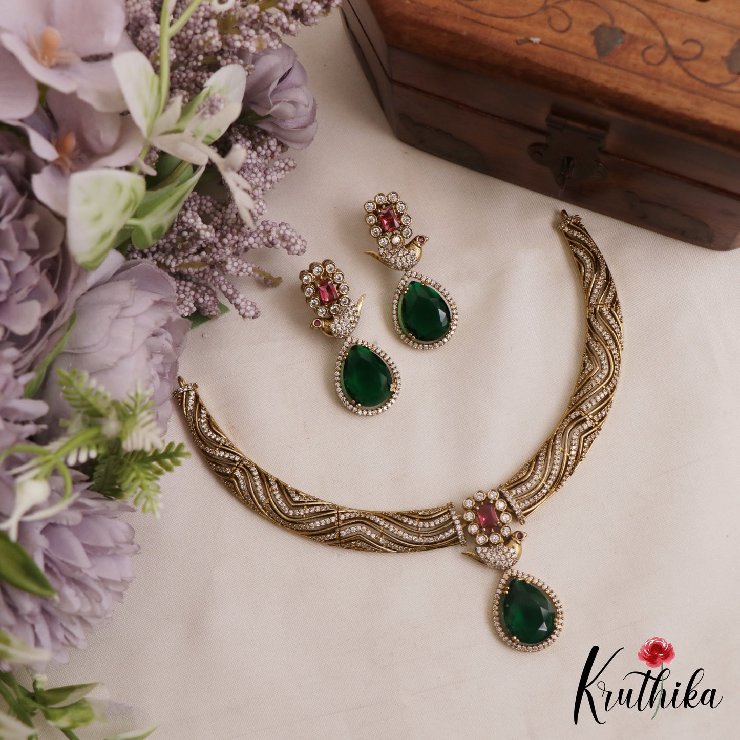 Elegant Peacock Teardrop Motifs Hasli CZ Victorian Choker NC3056