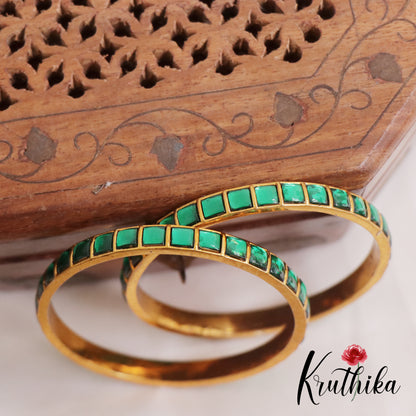 Royal Jadau Bangles B306 (Set of 2 Bangles) (Available in 2 Colours)