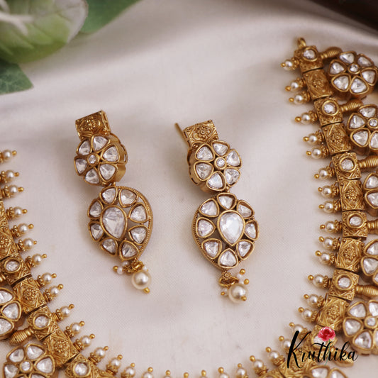 Stunning Leaf Motifs Mossanaite Choker NC2683