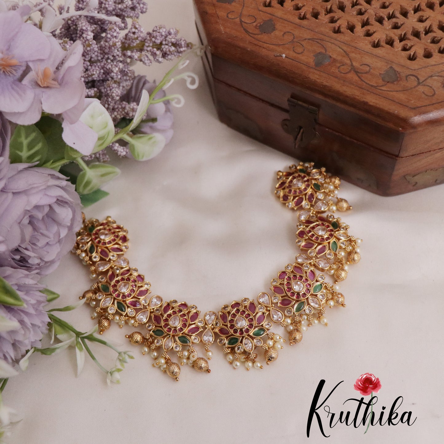 Beautiful AD Kemp Lotus Guttapusalu Necklace NC2417