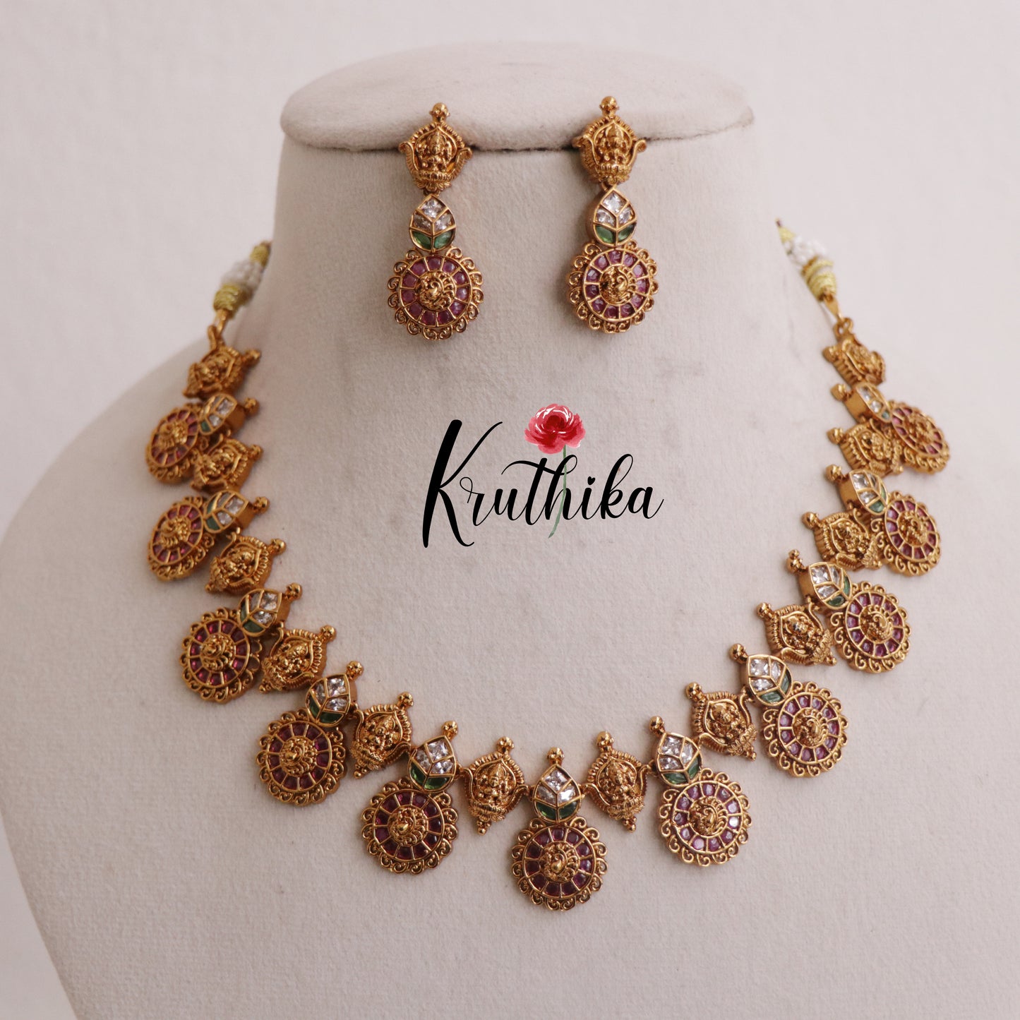 Elegant AD Temple Lakshmi Kasu Kemp Necklace NC2377