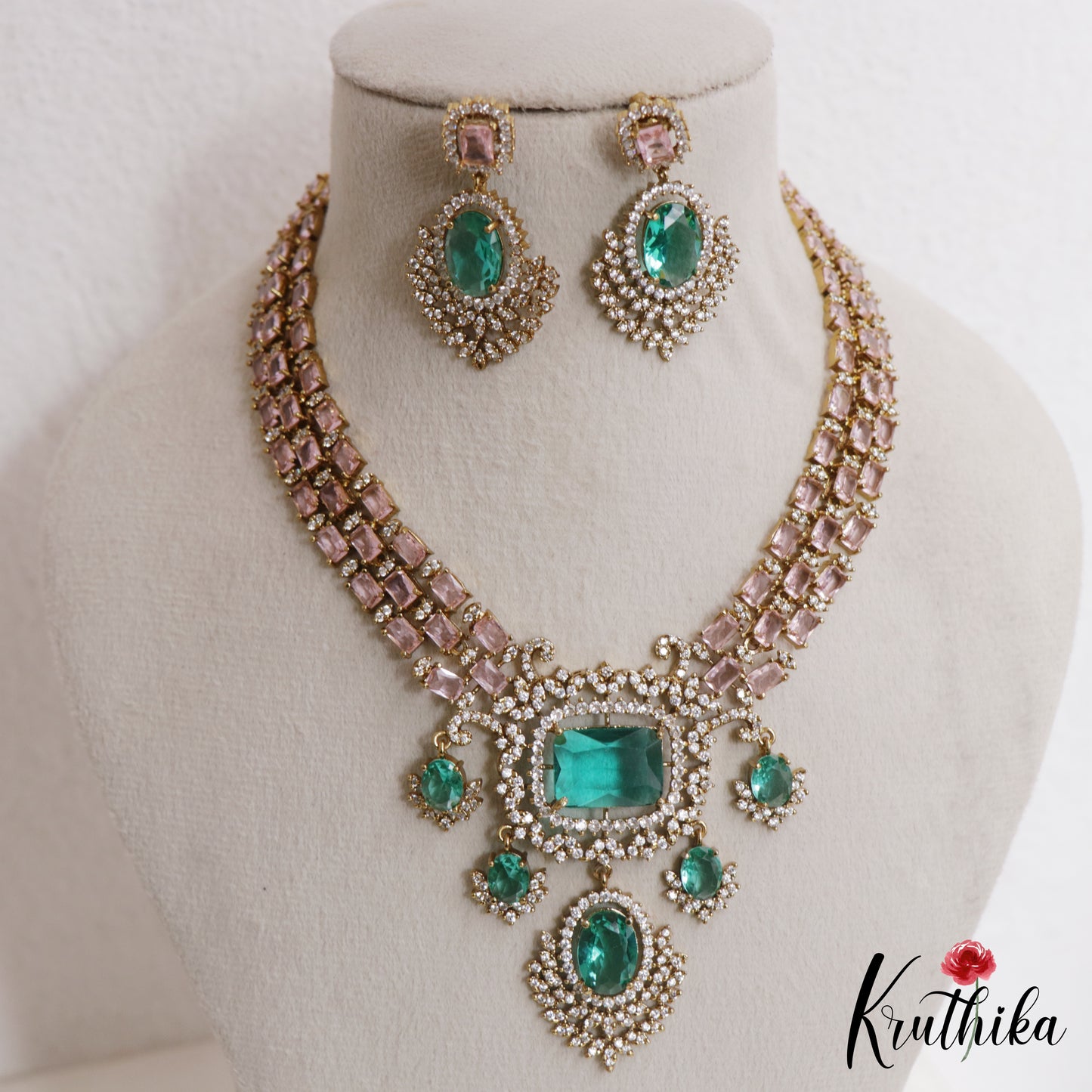 Gorgeous Geometric Motifs AD Victorian Necklace NC3062