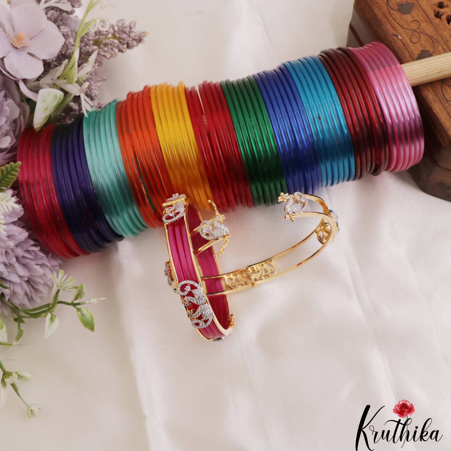 Elegant Openable CZ Frame Bangle With 12 in 1 Interchangeable Color Bangles B541