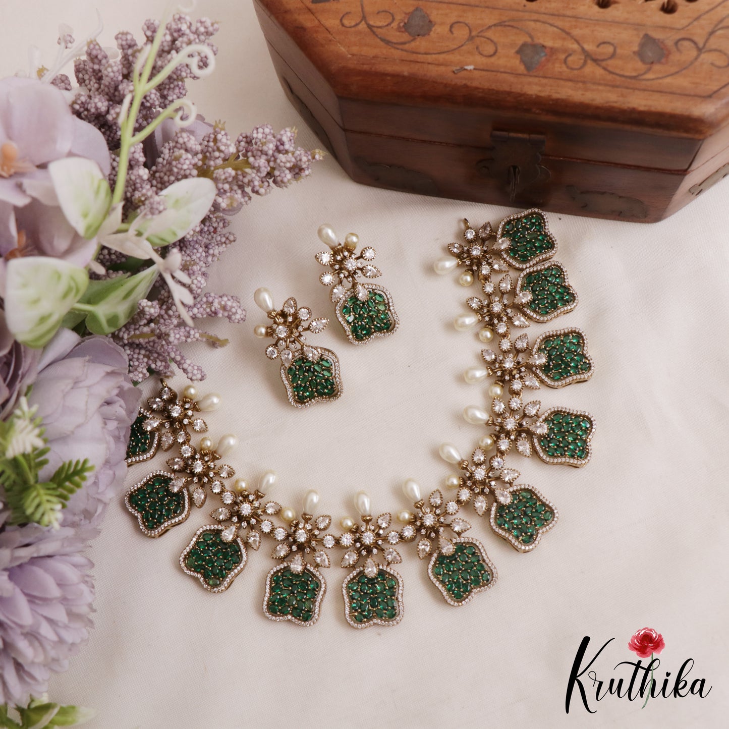 Stunning Floral Motifs CZ Victorian Necklace NC3065 (Available In 3 Colors)