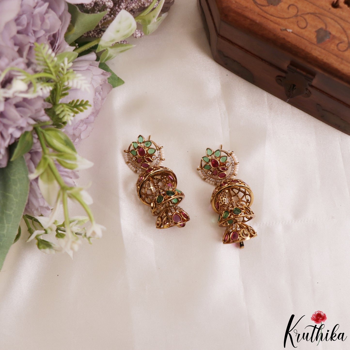 Pretty Pearl Border Floral Motifs Kemp Jhumkas E1210