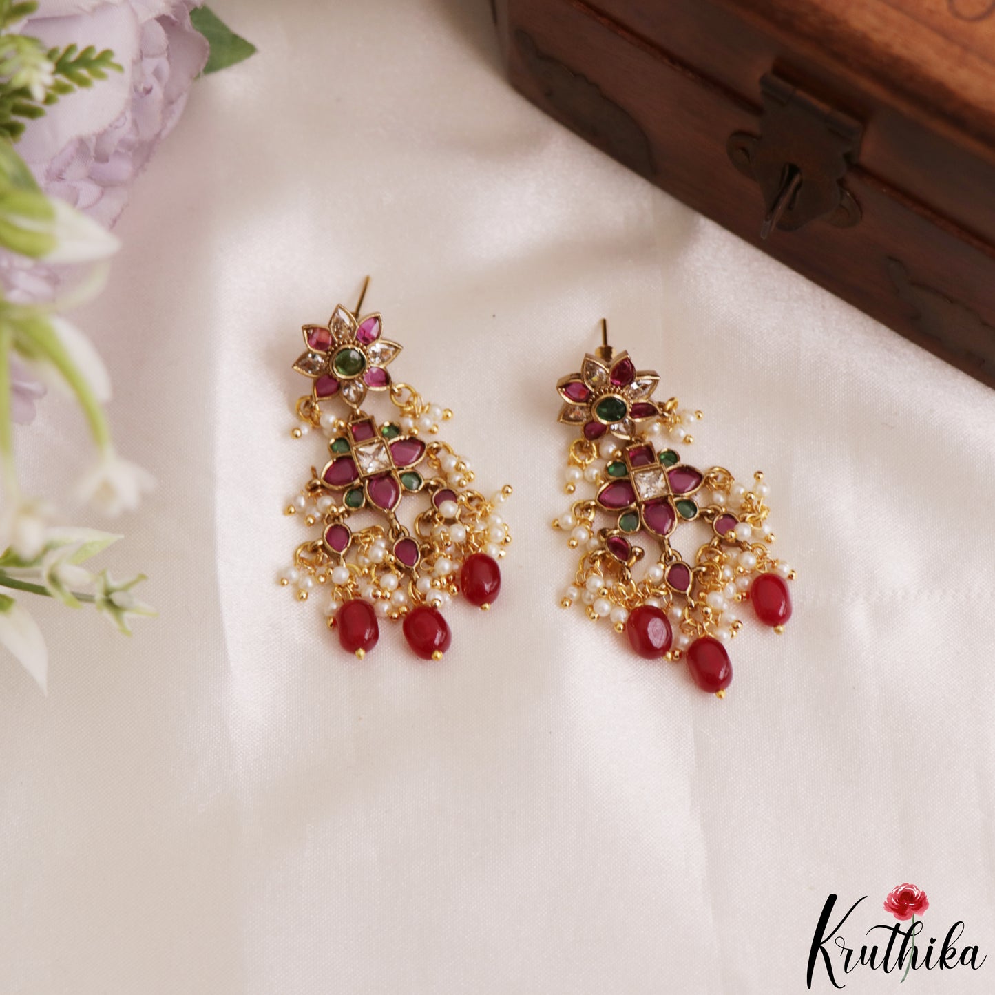 Trendy Floral Motifs Kemp Earrings With Pearl Bead Drops E1211 (Available In 2 Colors)