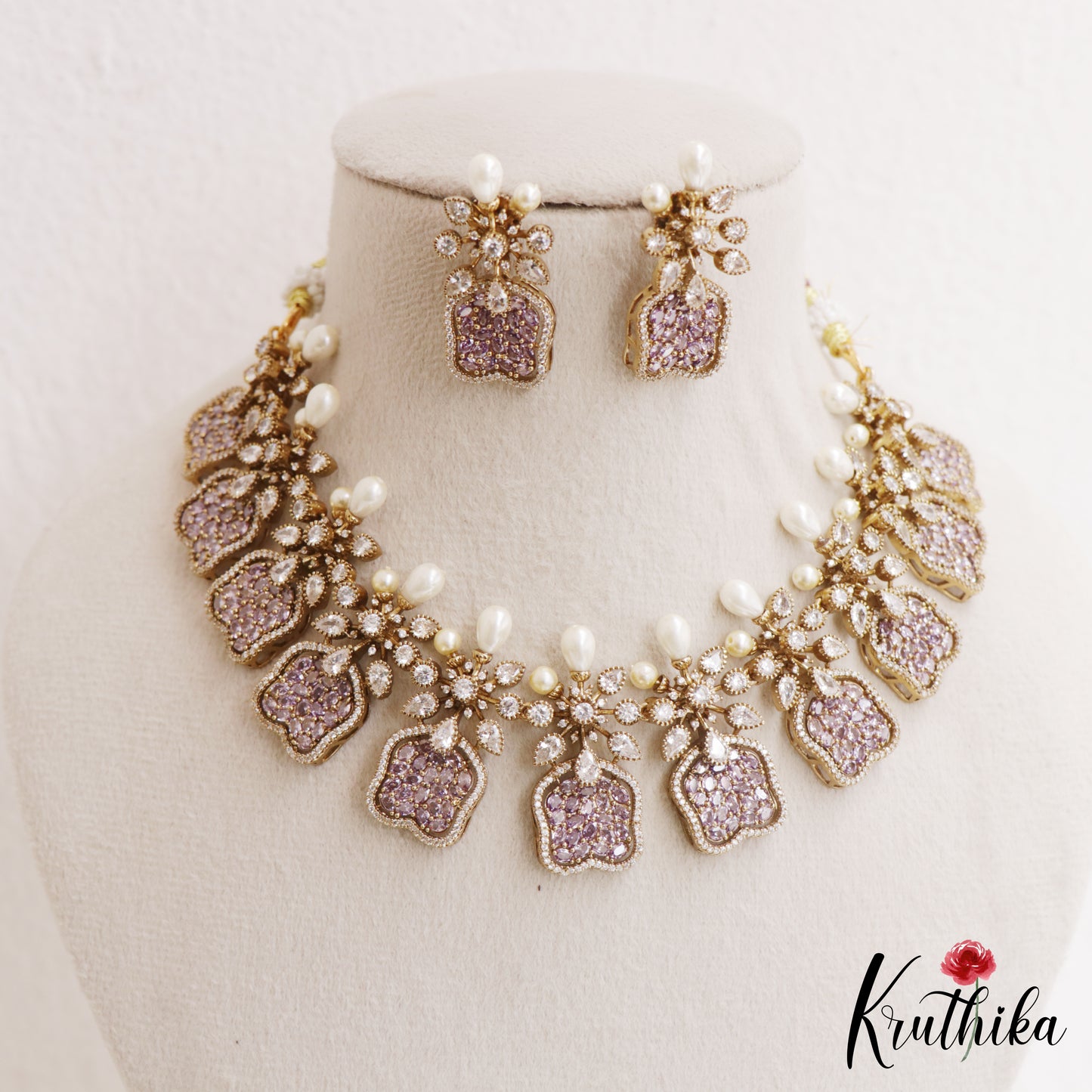 Stunning Floral Motifs CZ Victorian Necklace NC3065 (Available In 3 Colors)