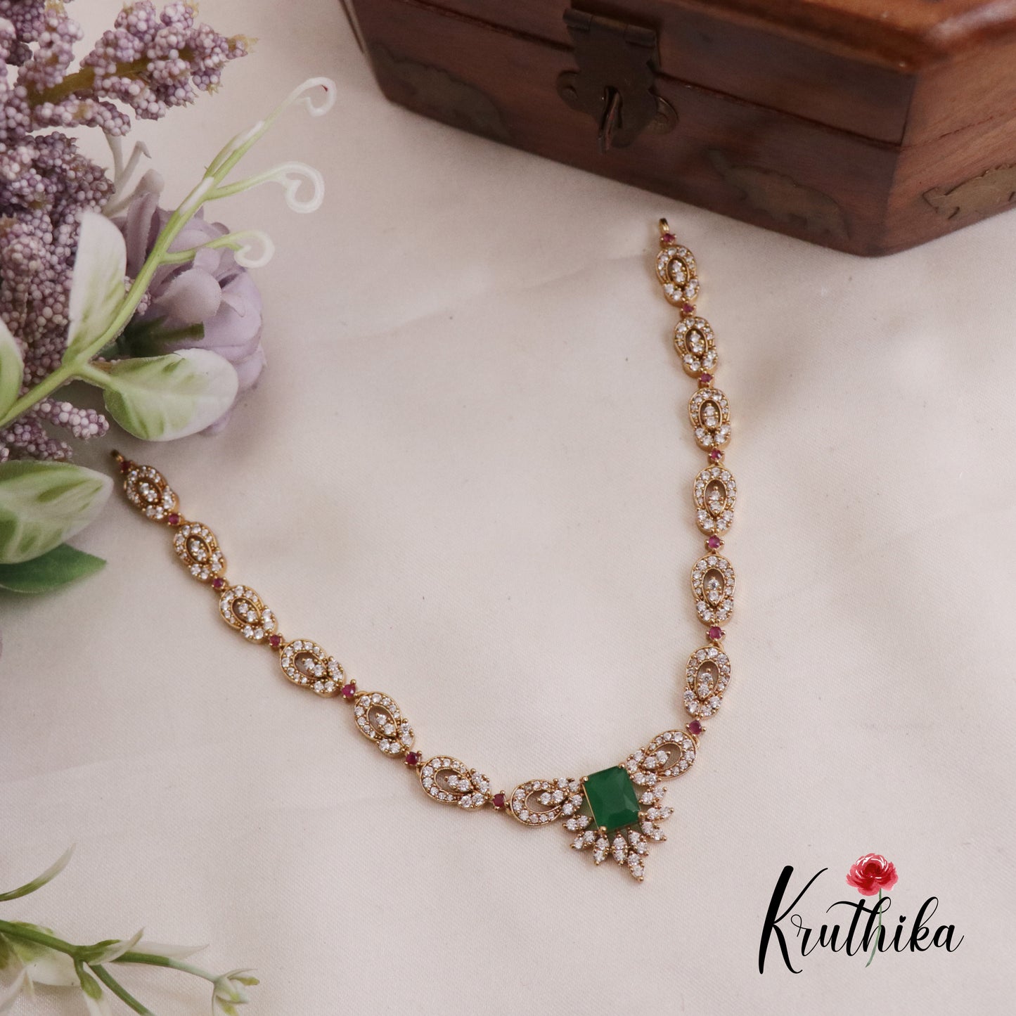 Simple CZ Sparkling Victorian Necklace NC2403