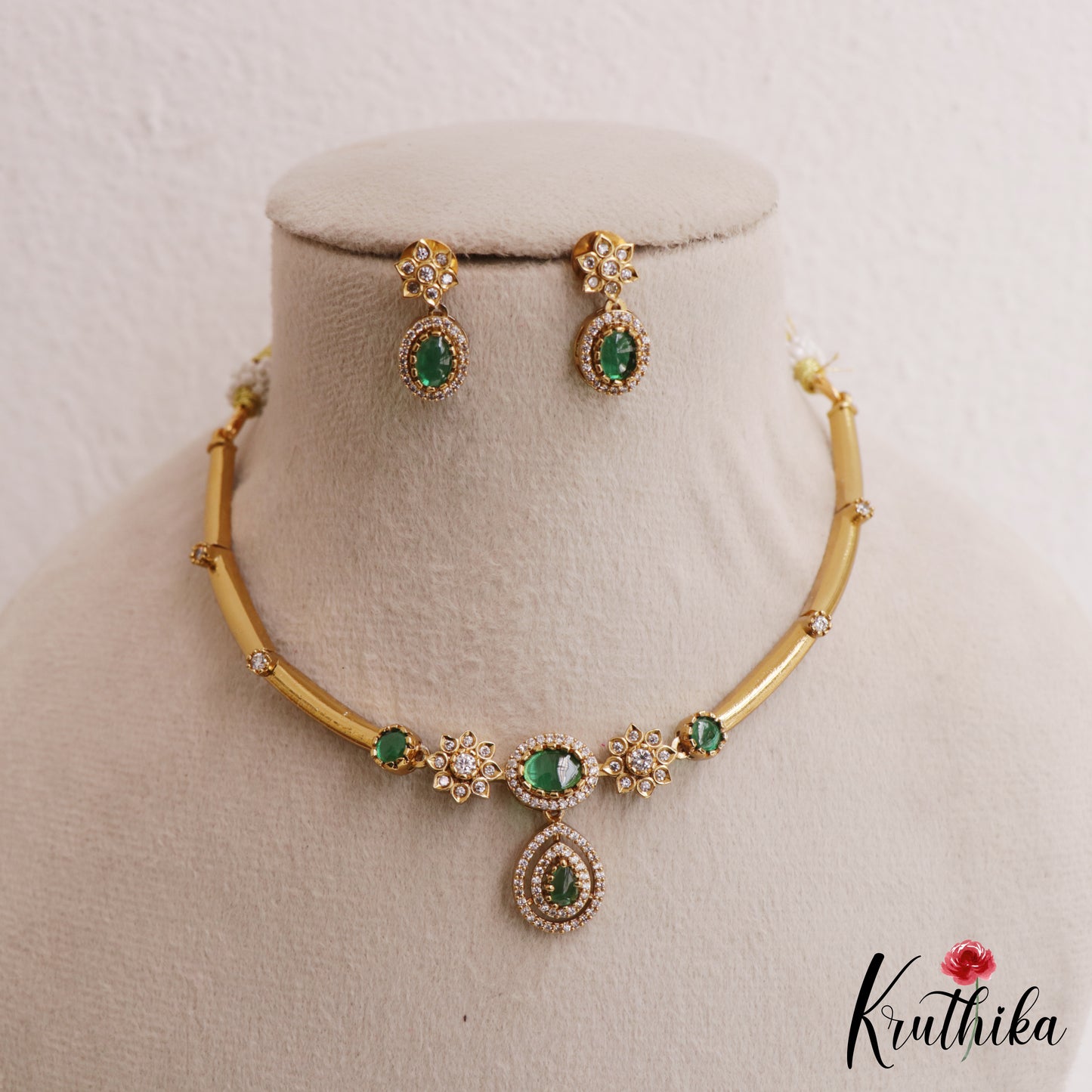 Simple Hali Necklace with Water Drop Pendant NC2188 (Available in 4 Colours)