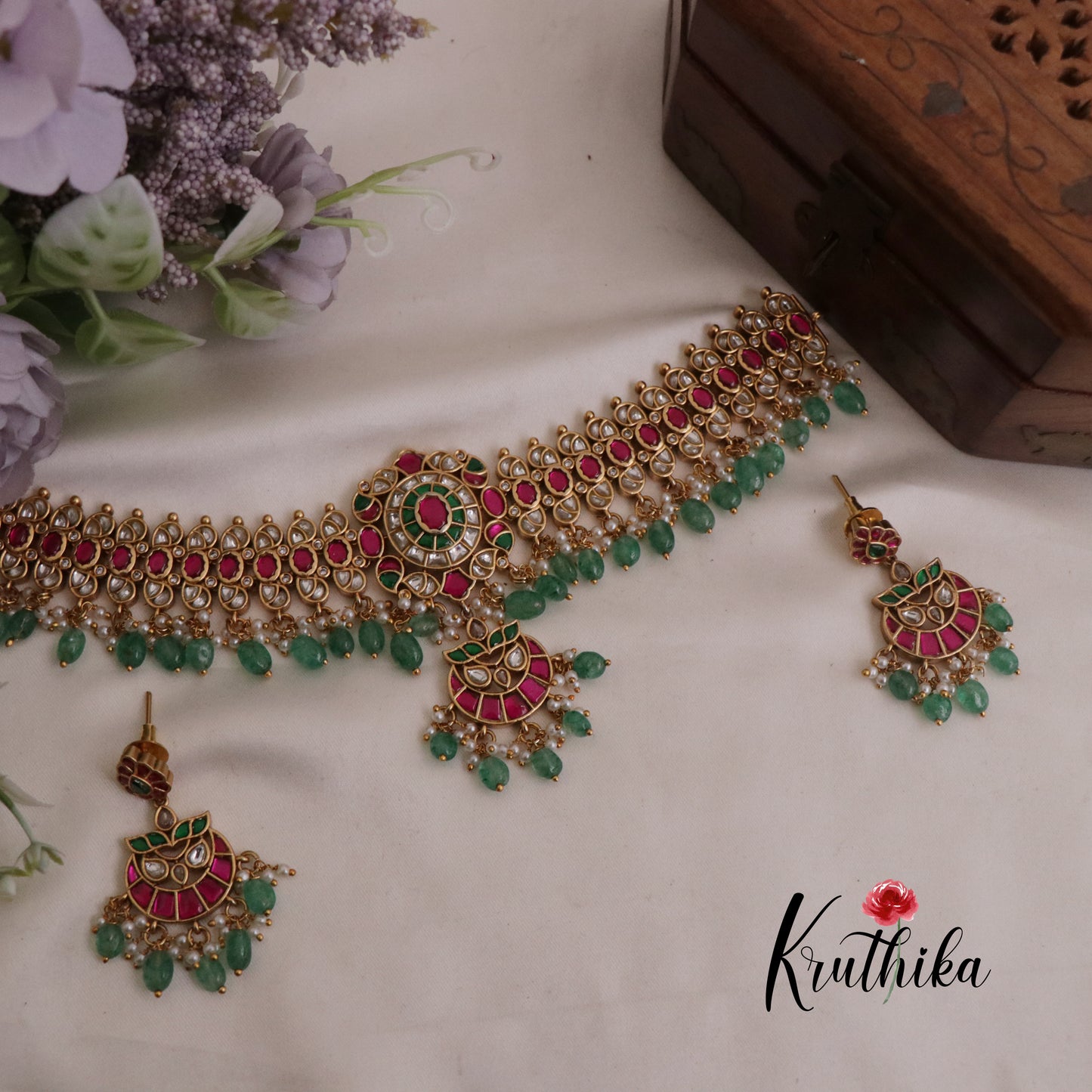 Royal Antique Jadau Bridal Choker with with Emerald Beads Drops NC2372