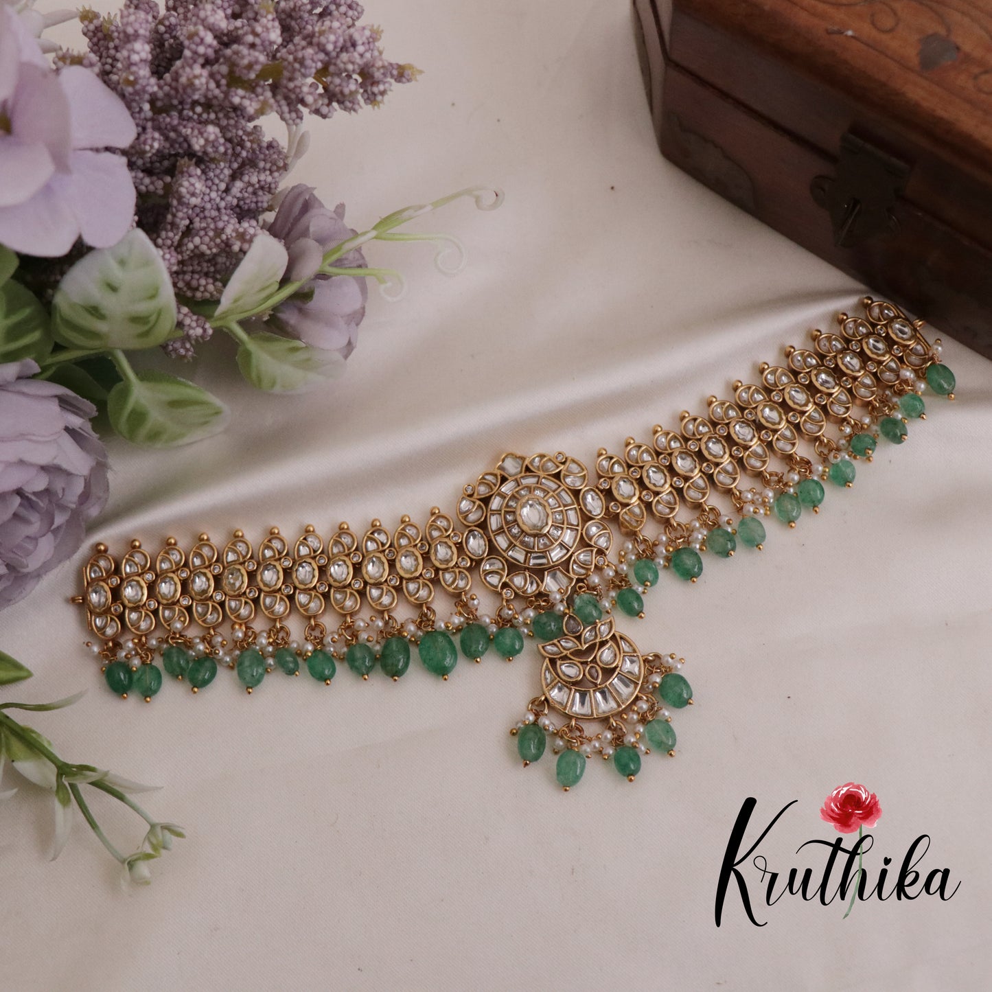 Royal Antique Jadau Bridal Choker with with Emerald Beads Drops NC2372