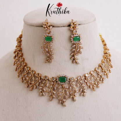 Simple AD Leaf Floral Victorian Necklace NC2376 (Available in 2 Colours)