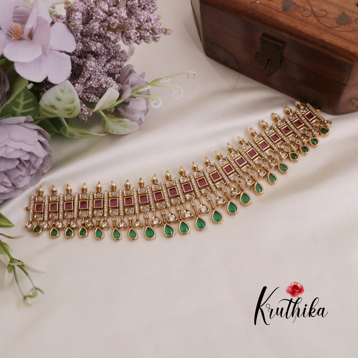 Luxury Bridal Kemp Choker with Green Beads Drops NC2373