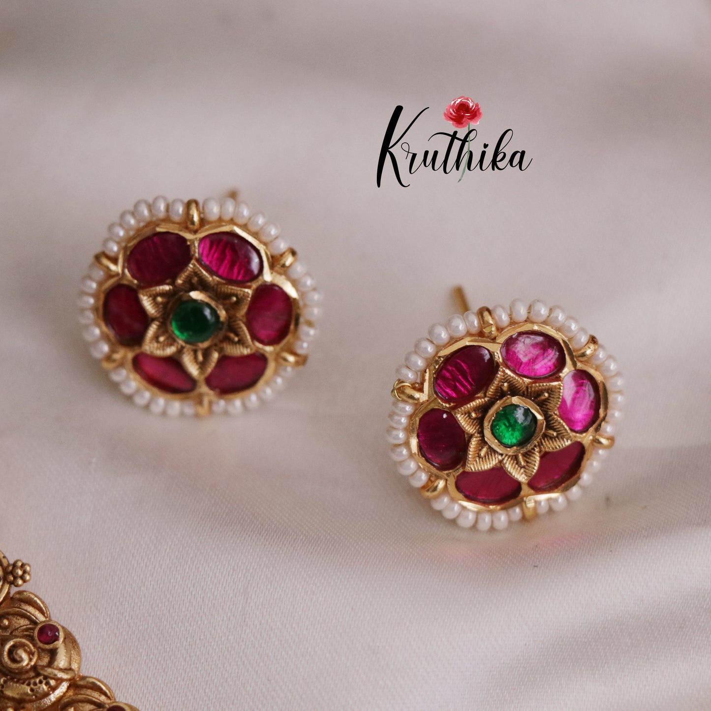 Classic Peacock Jadau Flower Necklace NC2399