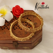 Beautiful Flower Bangles B158