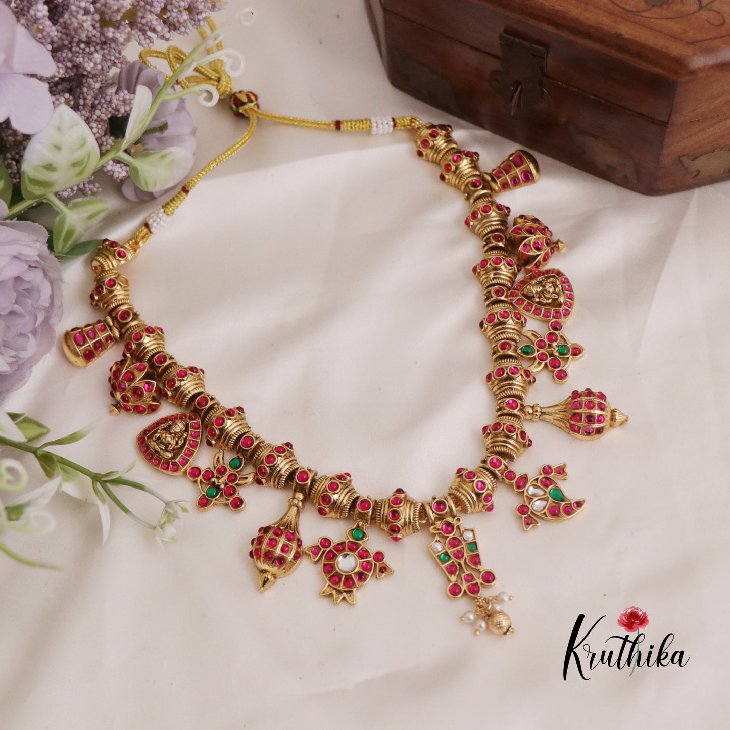 Beautiful Jadau Necklace NC2350
