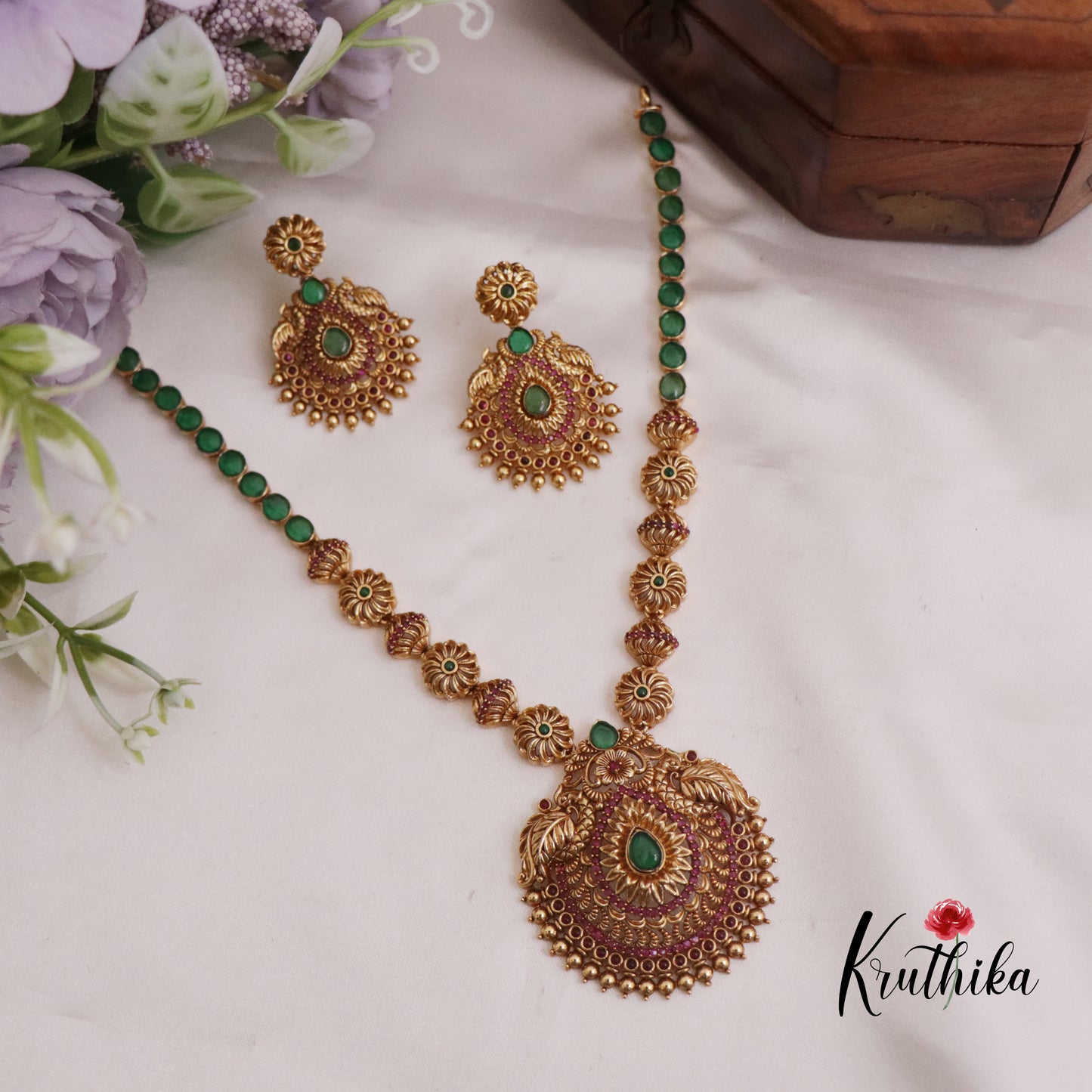 Elegant Floral and Peacock Necklace NC2392