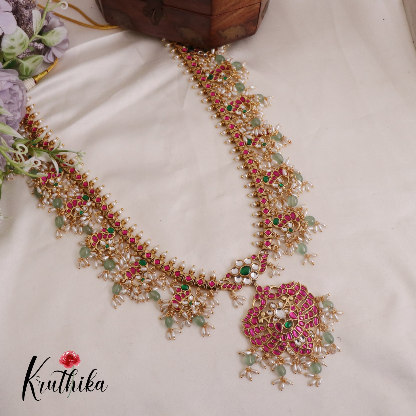 Beautiful Kundan Jadau Guttapusalu Haaram LH1969