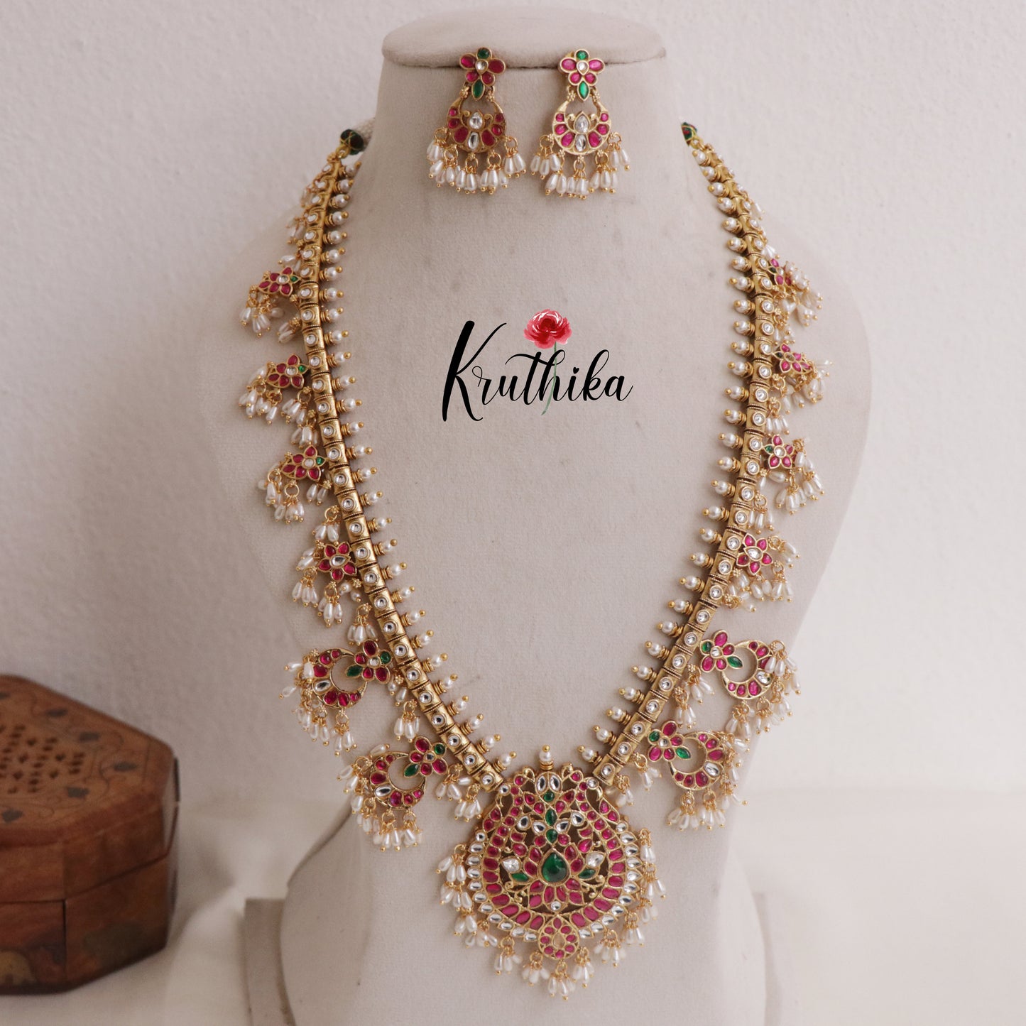 Beautiful AD Guttaposalu Kundan Jadau Haaram LH1964