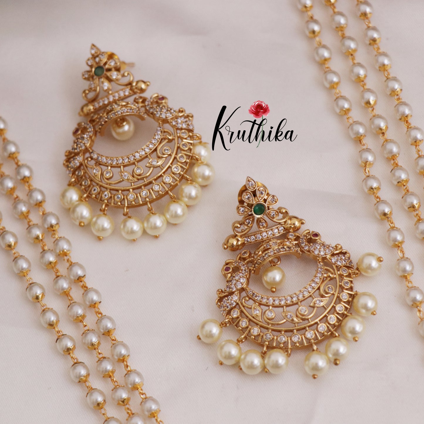 Elegant Three Layer Pearl Necklace with Floral Motif Pendant Drop NC2257