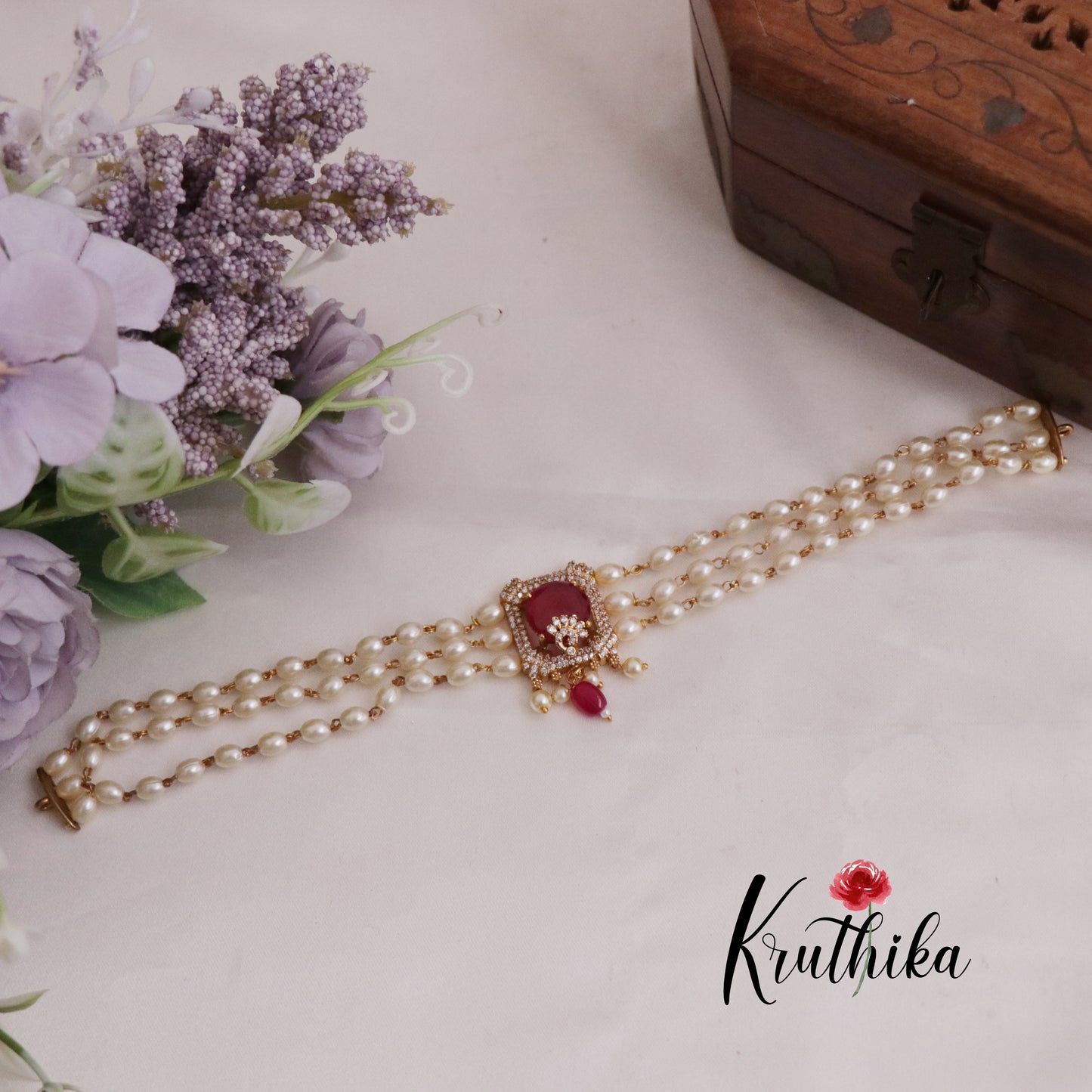 Trendy CZ Victorian Pendant Pearls Choker NC2390 (Available in 2 Colours)