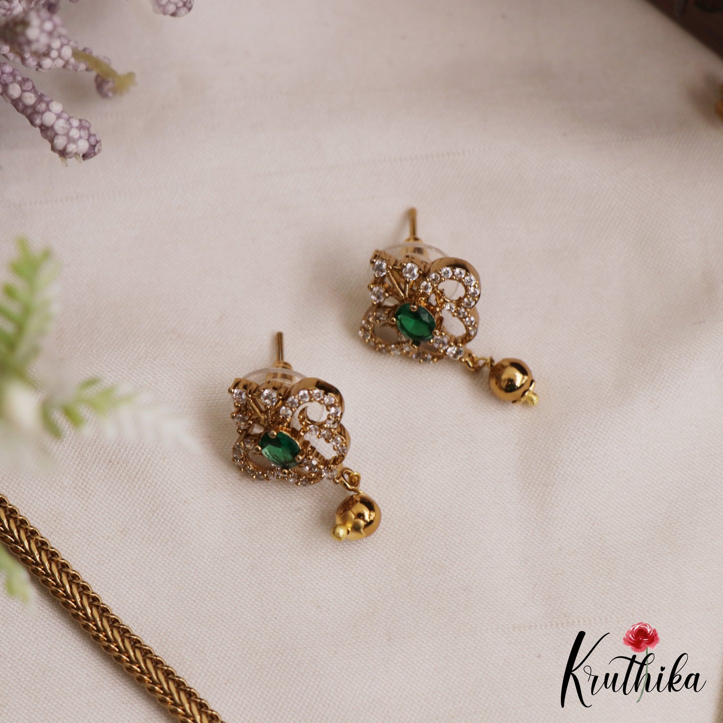 Classic Peacock Motifs CZ Victorian Pendant Chain Set NC3068 (Available In 2 Colors)