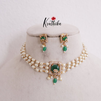 Trendy CZ Victorian Pendant Pearls Choker NC2390 (Available in 2 Colours)
