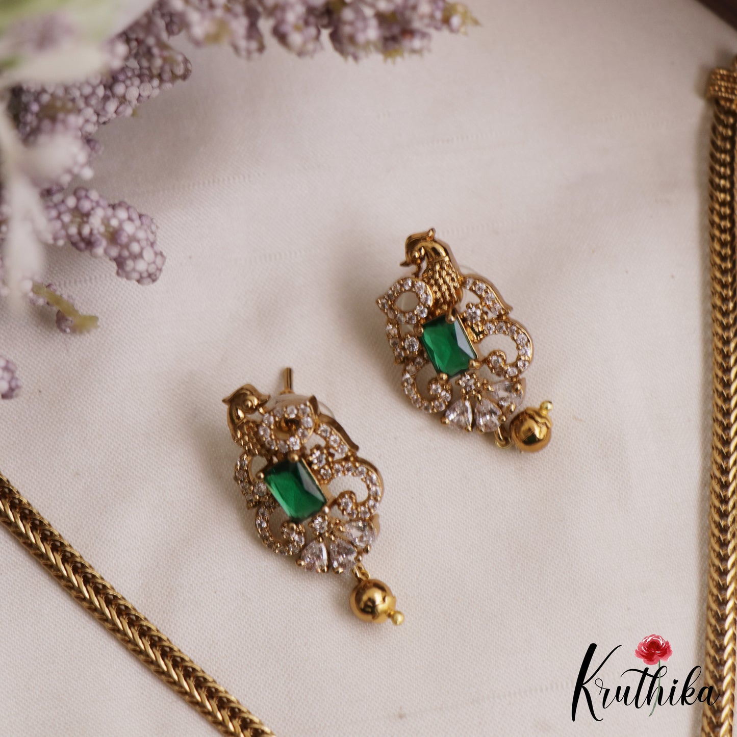 Elegant Peacock Motifs CZ Victorian Pendant Chain Set NC3049 (Available In 2 Colors)