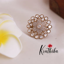 Trendy Victorian Finger rings R25 (Available in 6 colours)