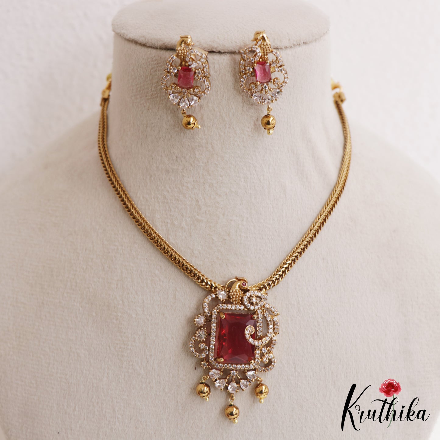 Elegant Peacock Motifs CZ Victorian Pendant Chain Set NC3049 (Available In 2 Colors)