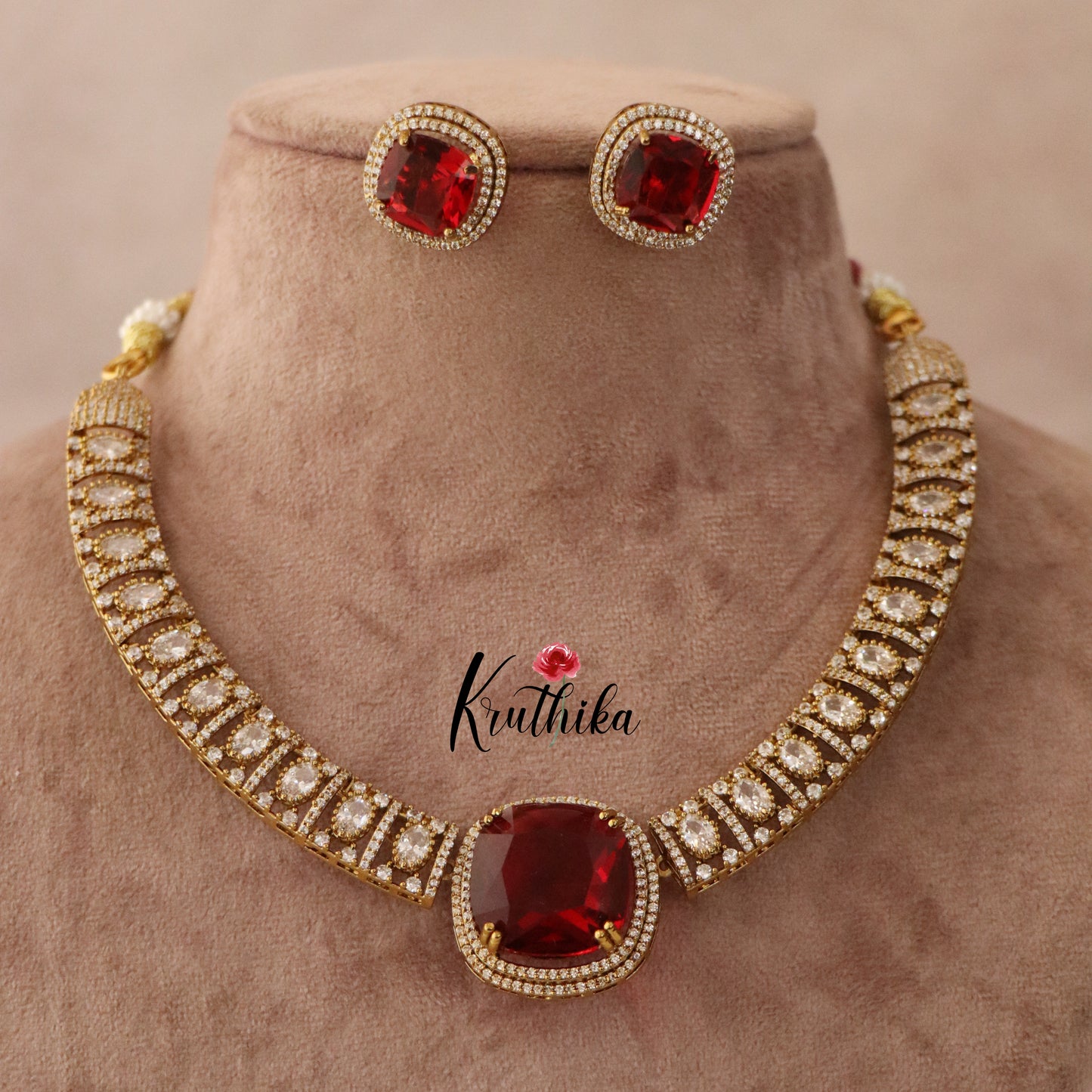 Pretty AD/Victorian hasli Necklace-Ruby NC1244