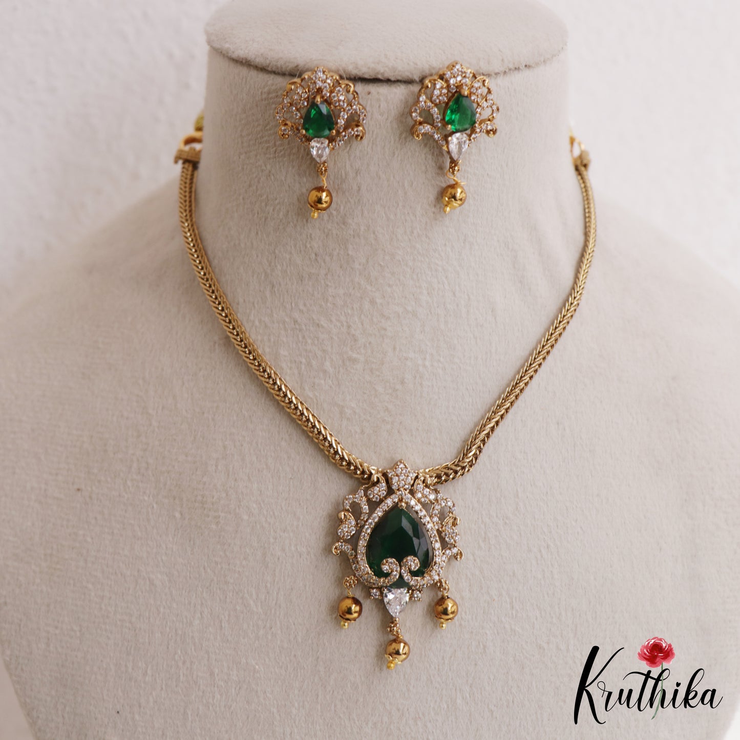 Pretty Floral Teardrop Motifs CZ Victorian Pendant Chain Set NC3047 (Available In 2 Colors)