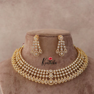 Pretty CZ Leaves Necklace-Gold Polish NC1679