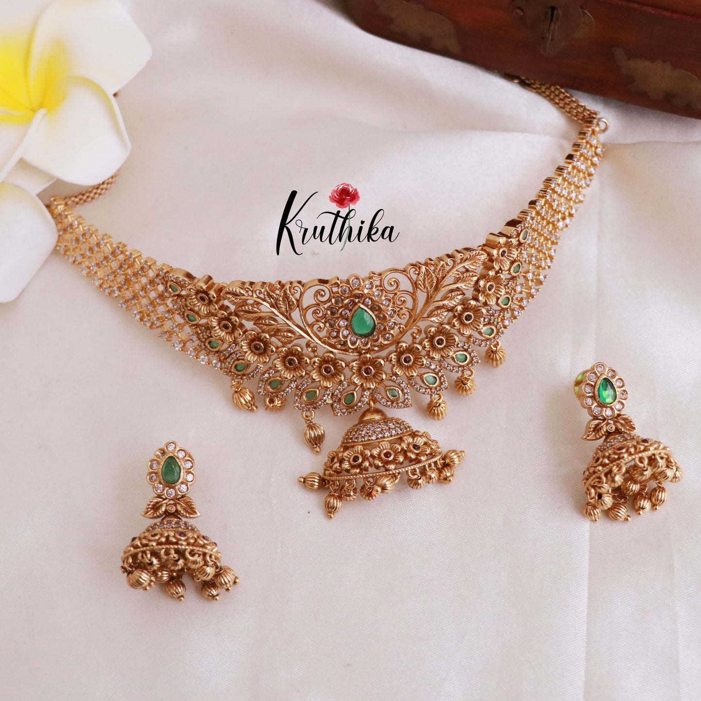 Pretty Cutwork AD Chocker NC1839