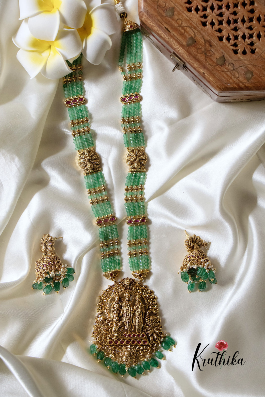 Green beads Haaram with Ram Parivar pendant LH576