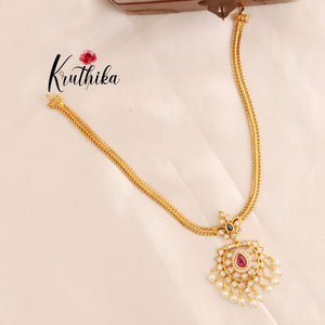 Simple Cutwork Chain Set NC1739