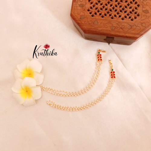 Simple three layer pearl earchain EC80