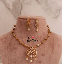 Simple Trendy Flower Necklace NC1733