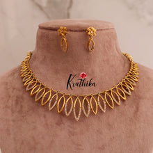 Simple Pretty Chocker NC1731