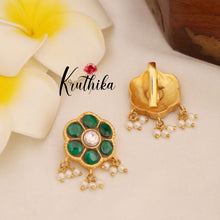 Beautiful Jadau Earcuffs | upper earrings | Bugadi Earrings E439