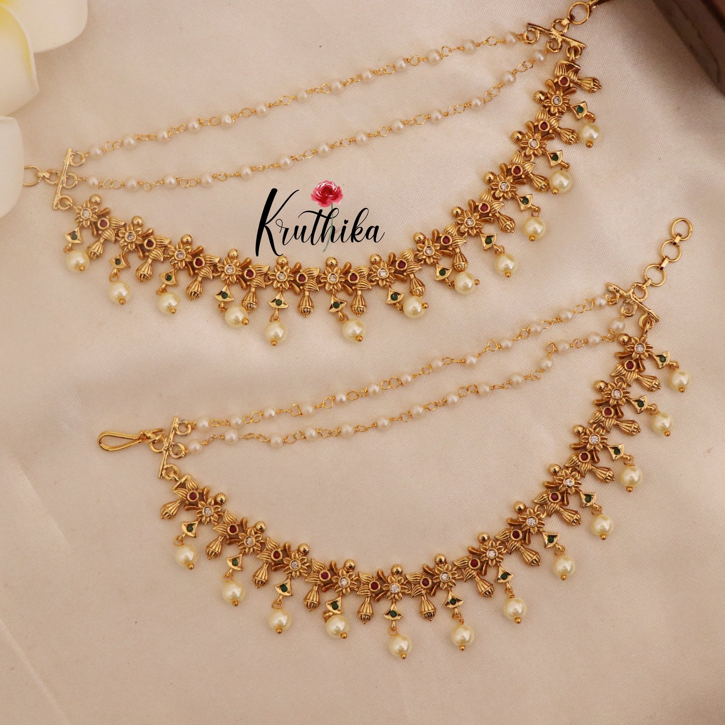 Premium kemp stone earchains EC67