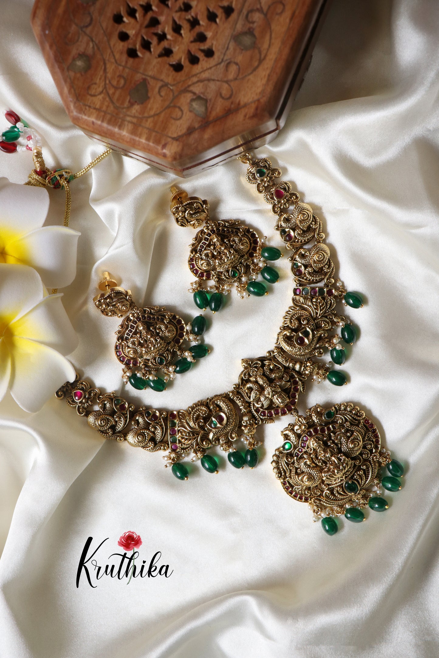Premium Polish Lakshmi Necklace NC1211- Pre Booking 15 to 20 days