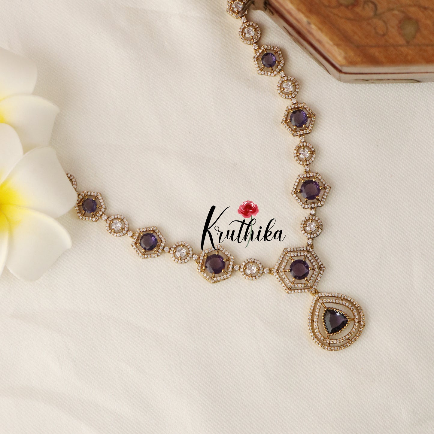 Pretty AD/Victorian Necklace NC1466( Available in 4 colours)