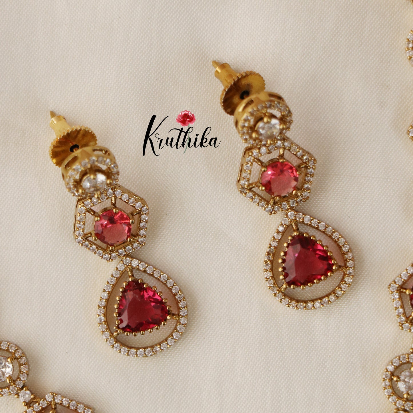 Pretty AD/Victorian Necklace NC1466( Available in 4 colours)