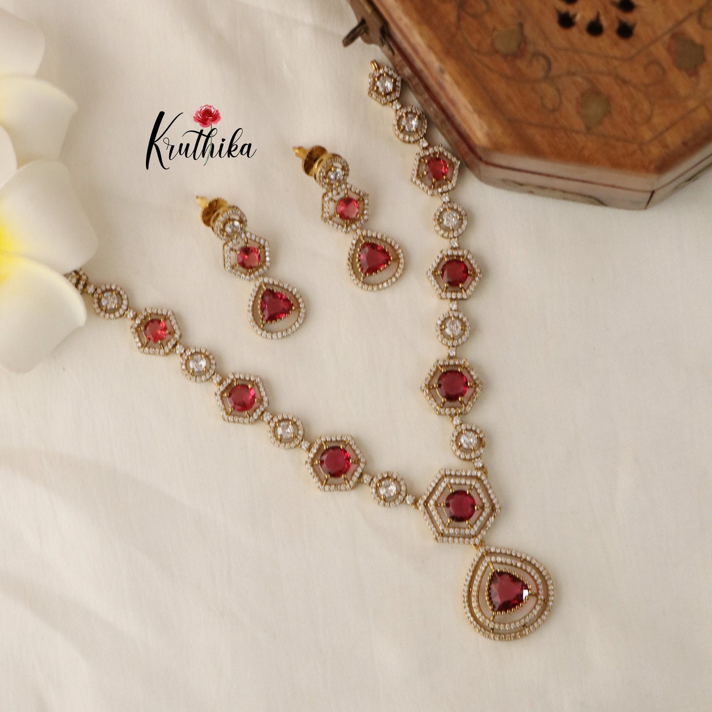 Pretty AD/Victorian Necklace NC1466( Available in 4 colours)